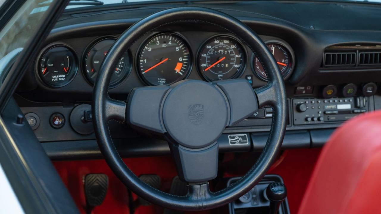 1984 Porsche 911 Carrera Cabriolet