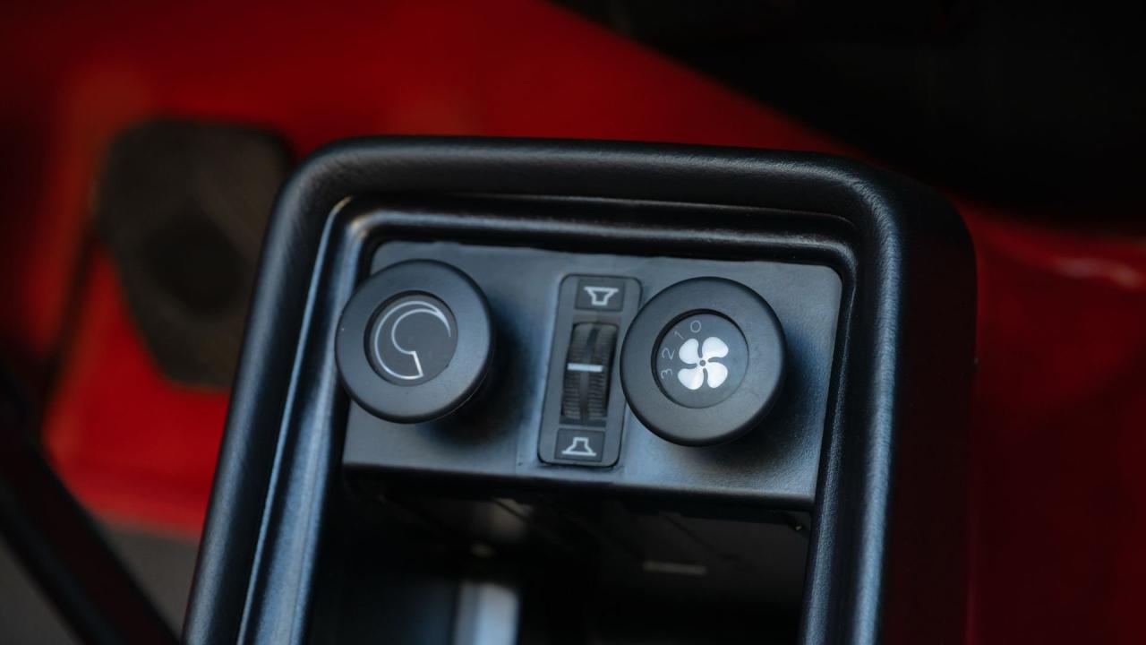 1984 Porsche 911 Carrera Cabriolet