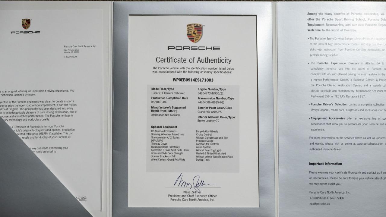 1984 Porsche 911 Carrera Cabriolet