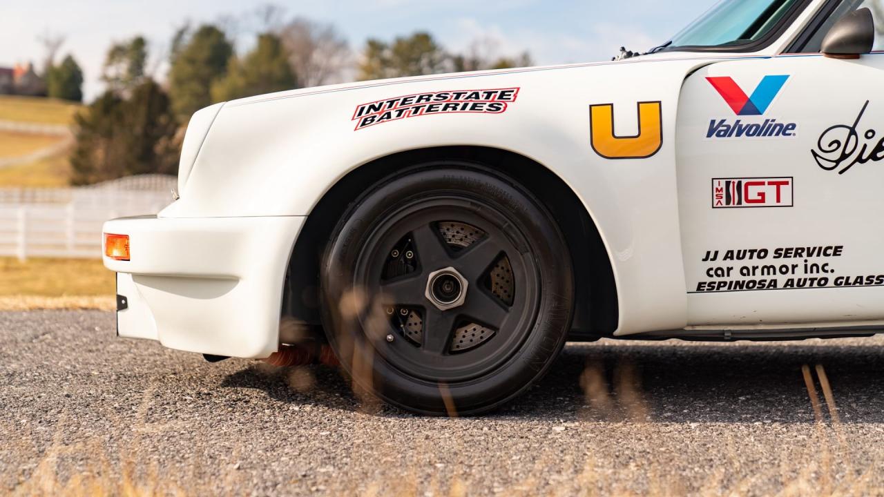 1975 Porsche 911 Carrera RSR Tribute