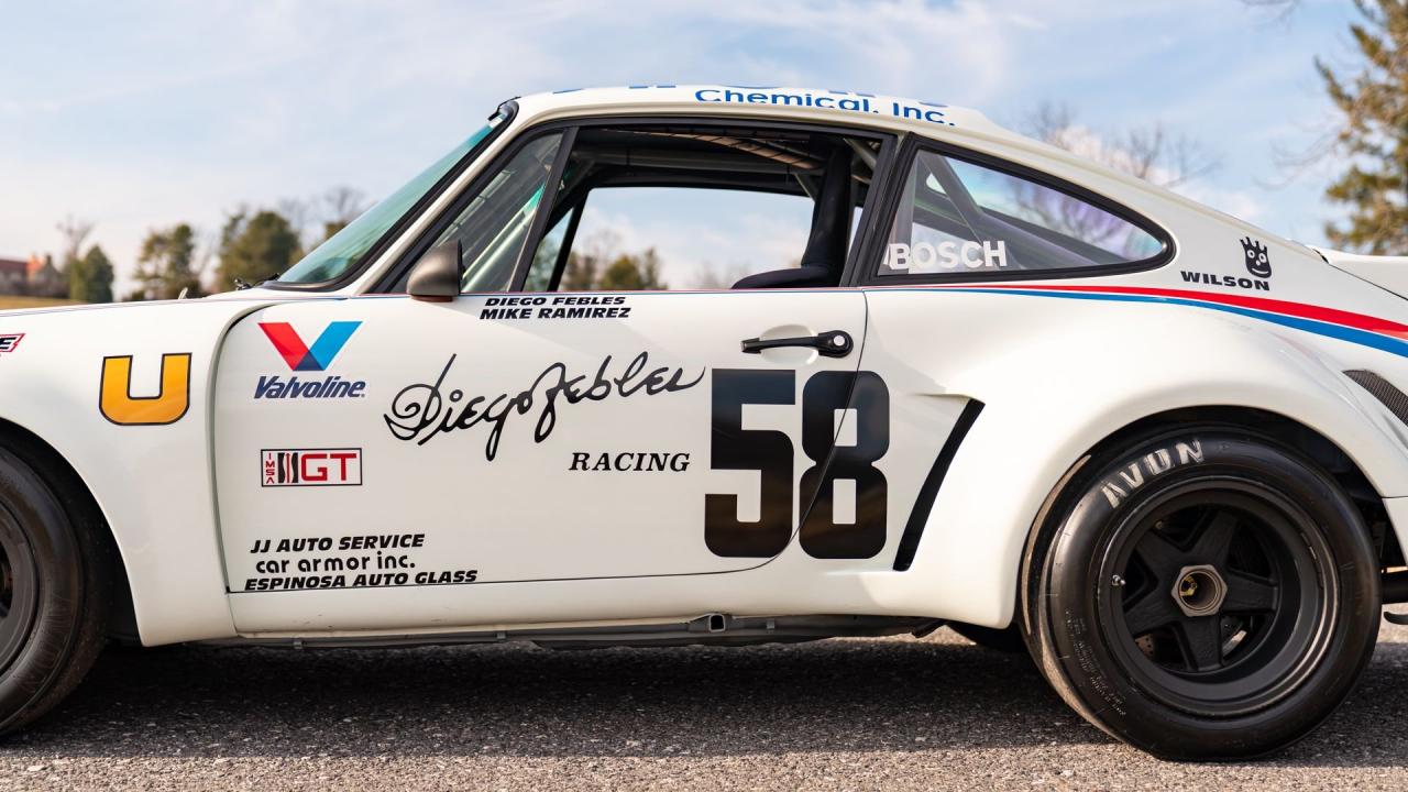 1975 Porsche 911 Carrera RSR Tribute