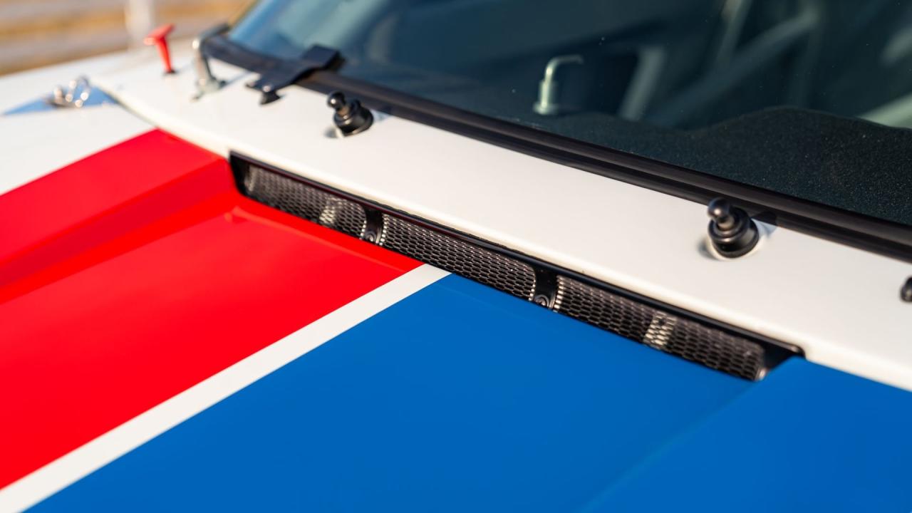 1975 Porsche 911 Carrera RSR Tribute