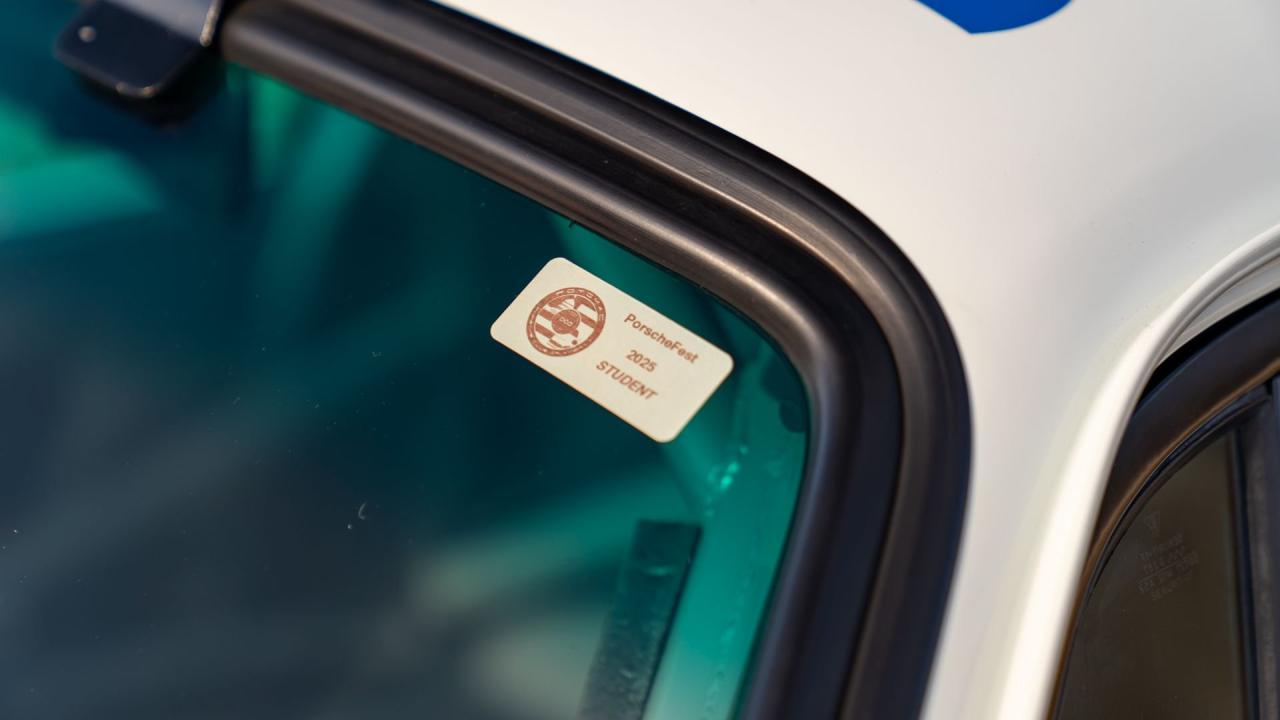 1975 Porsche 911 Carrera RSR Tribute