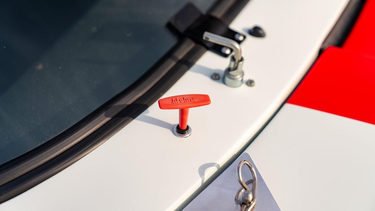 1975 Porsche 911 Carrera RSR Tribute