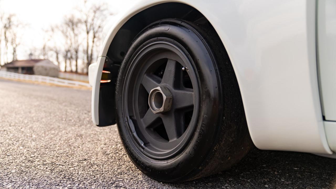 1975 Porsche 911 Carrera RSR Tribute