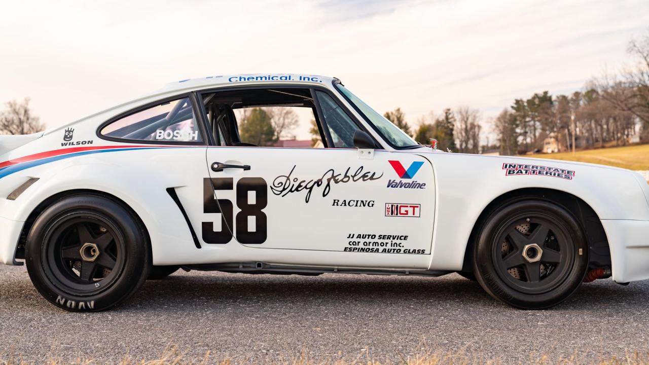 1975 Porsche 911 Carrera RSR Tribute