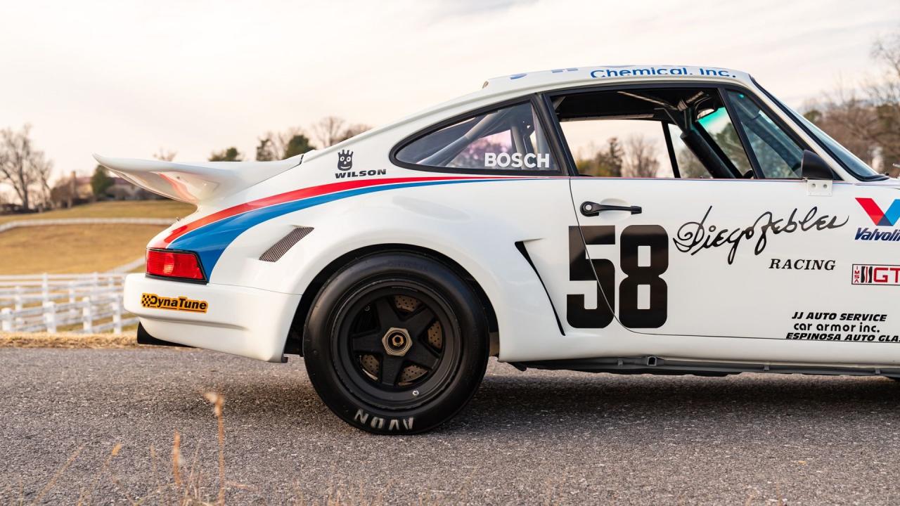1975 Porsche 911 Carrera RSR Tribute