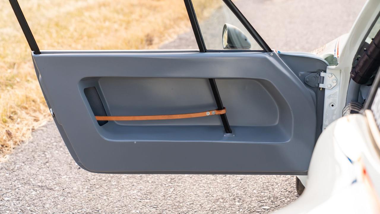 1975 Porsche 911 Carrera RSR Tribute