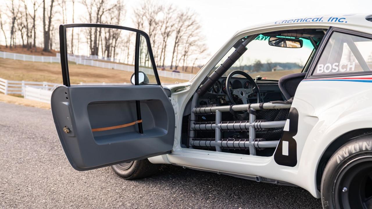 1975 Porsche 911 Carrera RSR Tribute