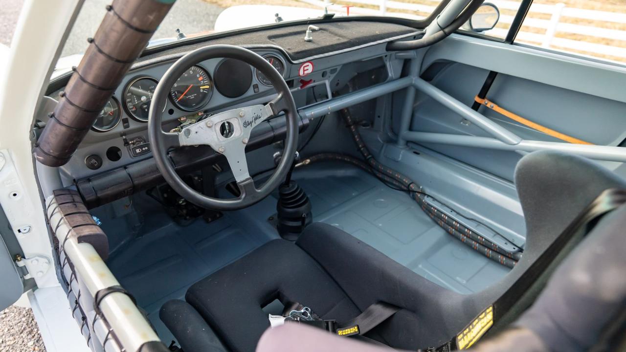 1975 Porsche 911 Carrera RSR Tribute