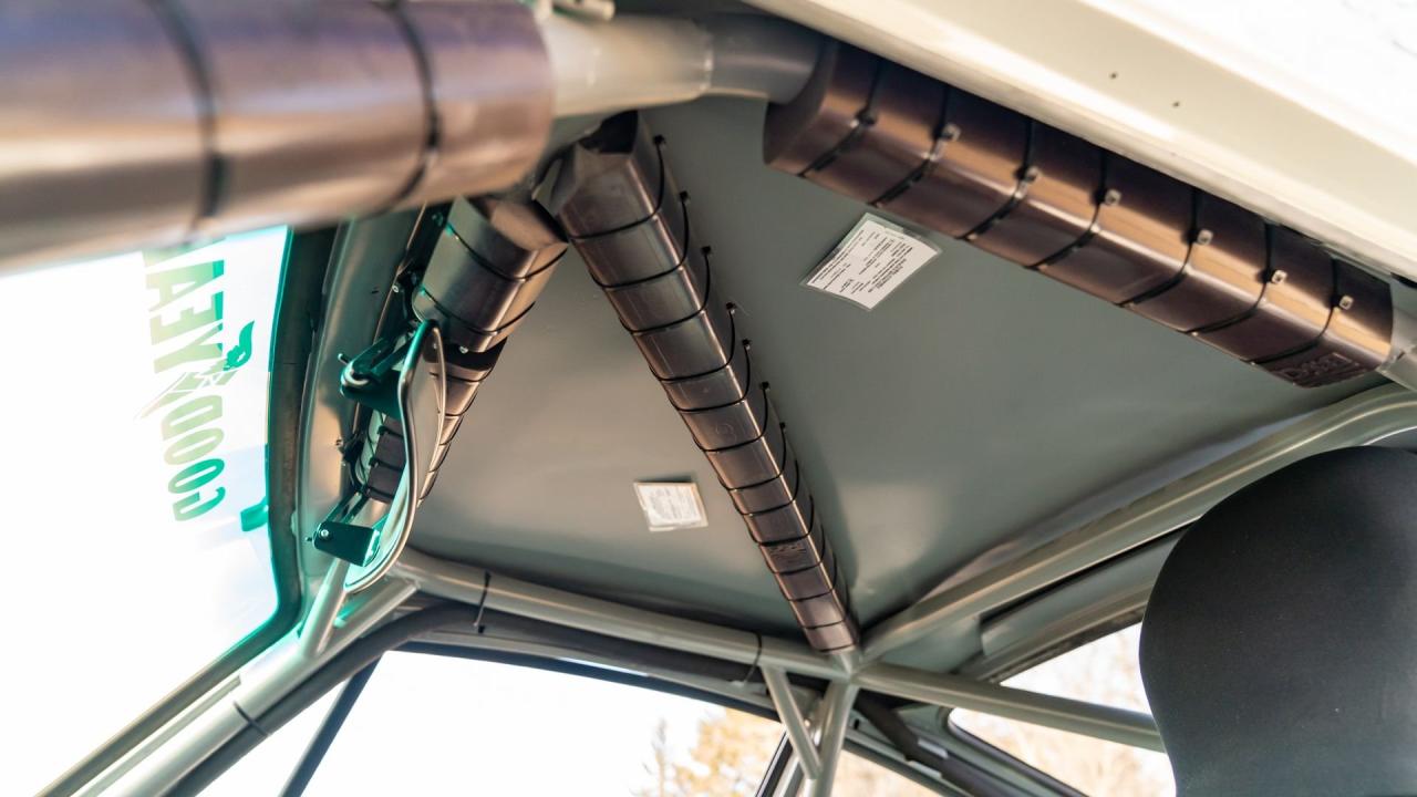 1975 Porsche 911 Carrera RSR Tribute