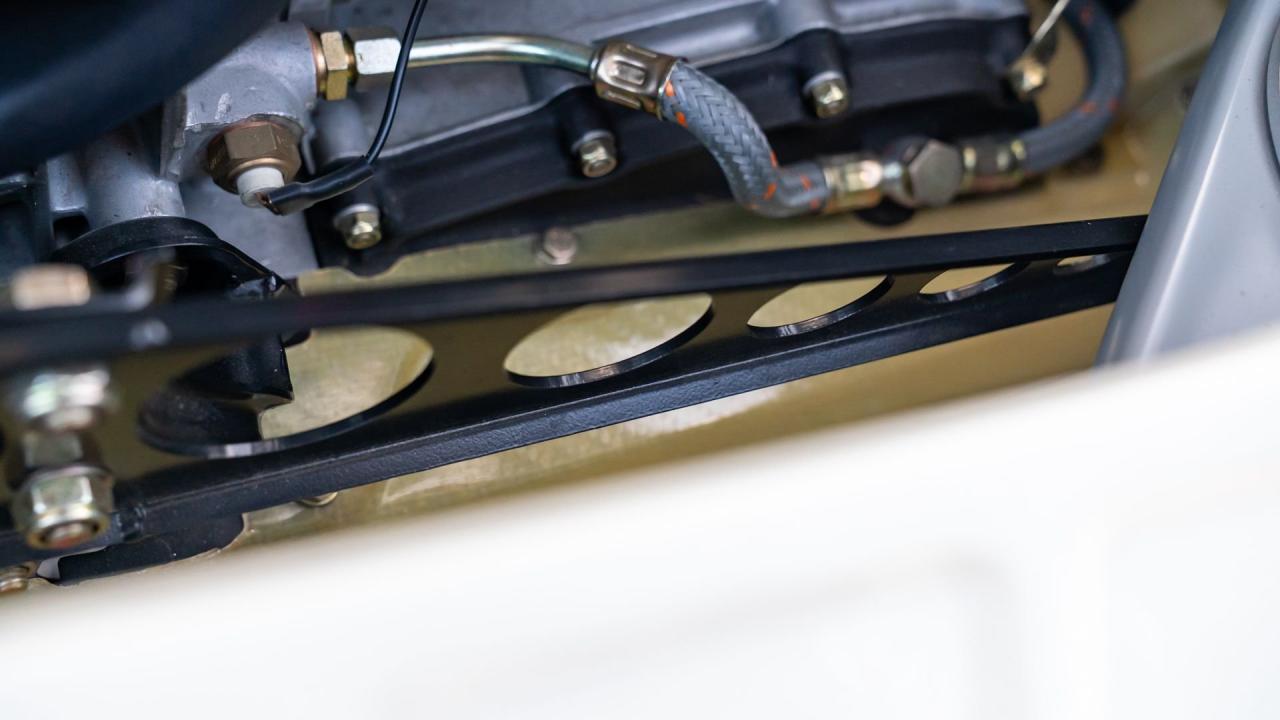 1975 Porsche 911 Carrera RSR Tribute