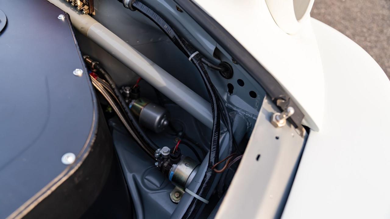 1975 Porsche 911 Carrera RSR Tribute