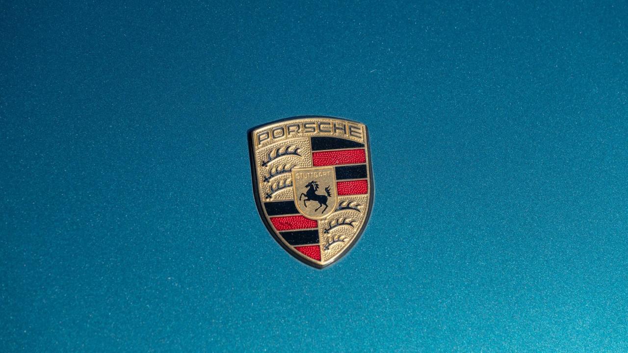 1996 Porsche 911 Carrera 4 Coupe