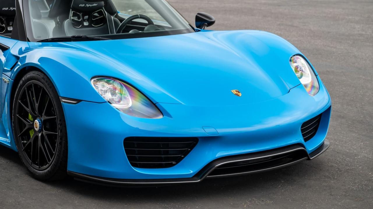 2015 Porsche 918 Spyder Weissach Package