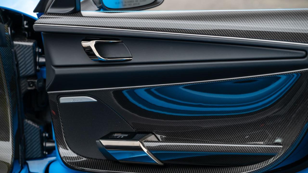 2015 Porsche 918 Spyder Weissach Package