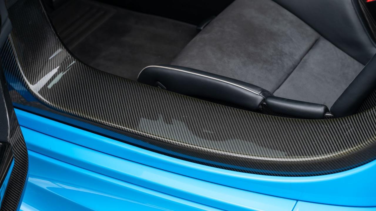 2015 Porsche 918 Spyder Weissach Package