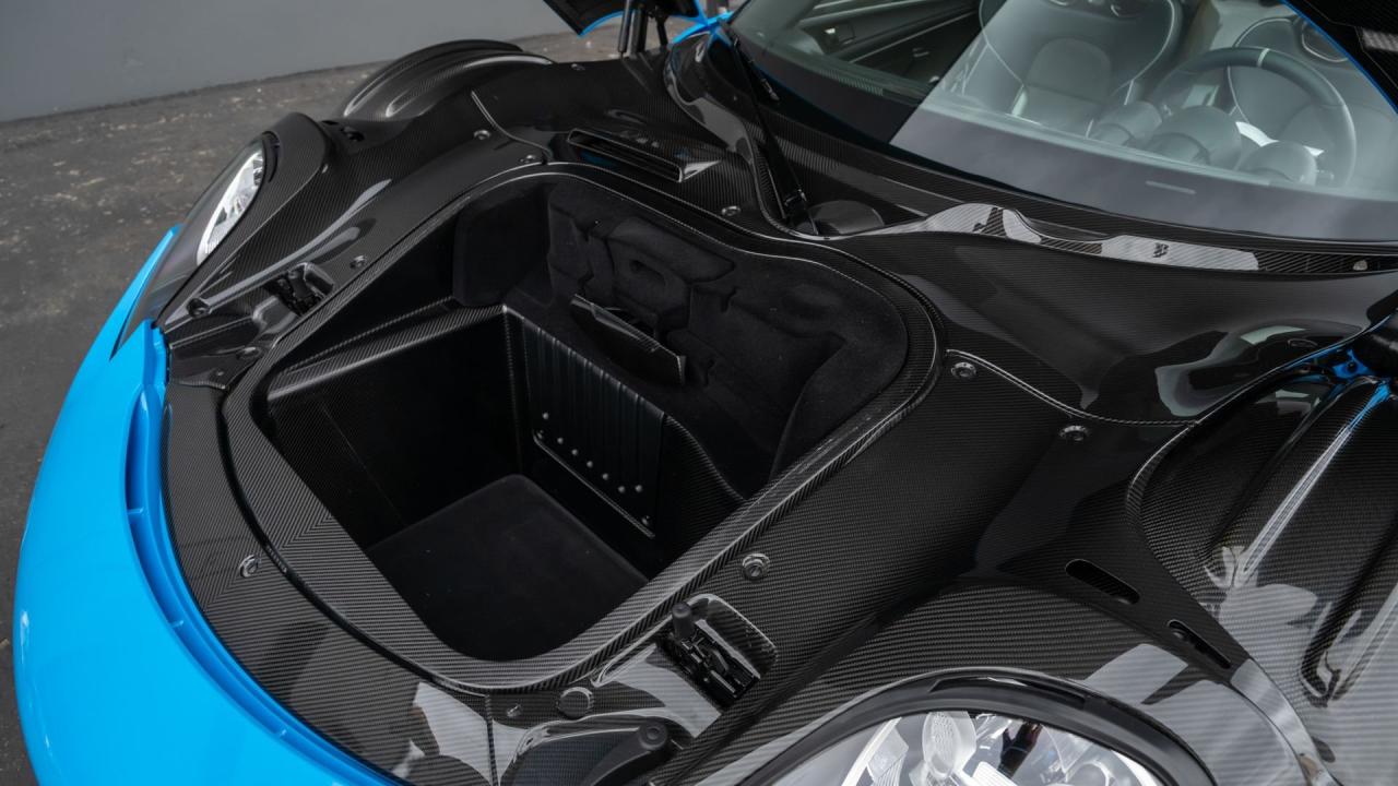 2015 Porsche 918 Spyder Weissach Package