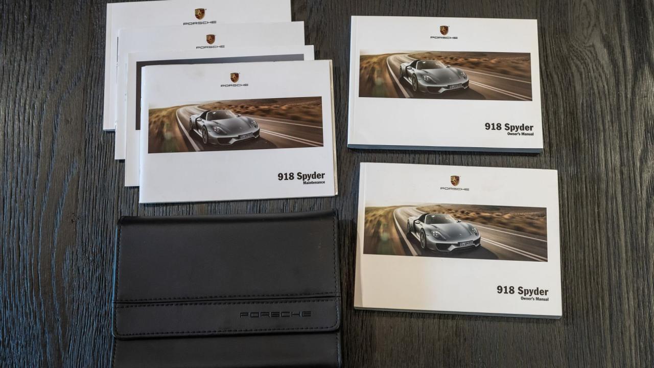 2015 Porsche 918 Spyder Weissach Package