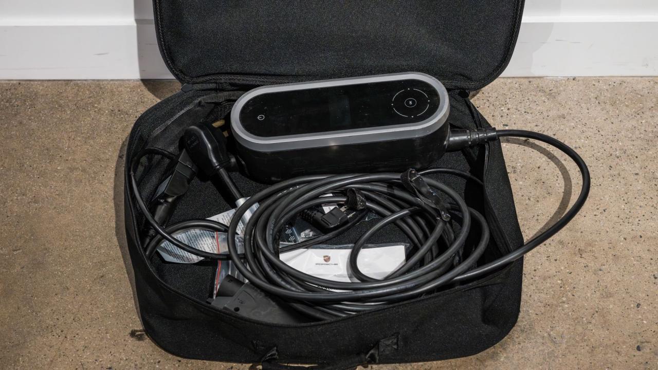 2015 Porsche 918 Spyder Weissach Package