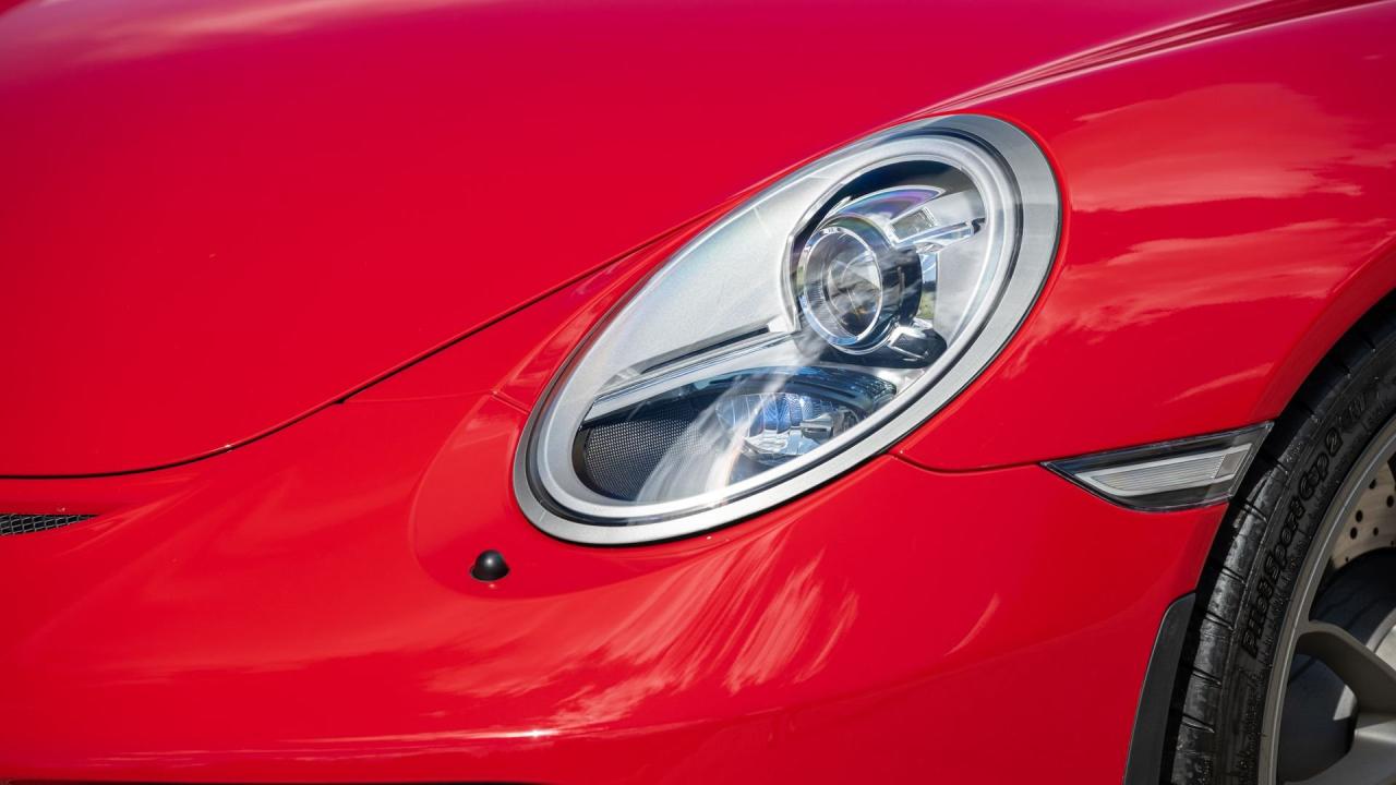 2018 Porsche 911 GT3 Touring