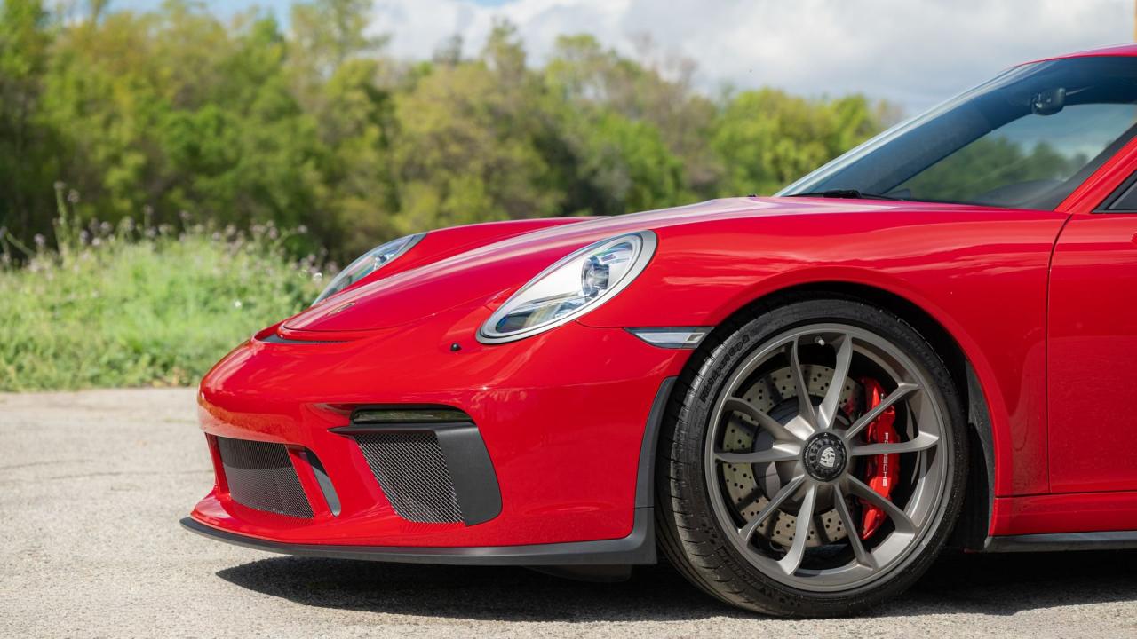 2018 Porsche 911 GT3 Touring