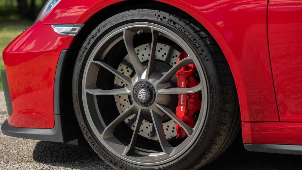 2018 Porsche 911 GT3 Touring