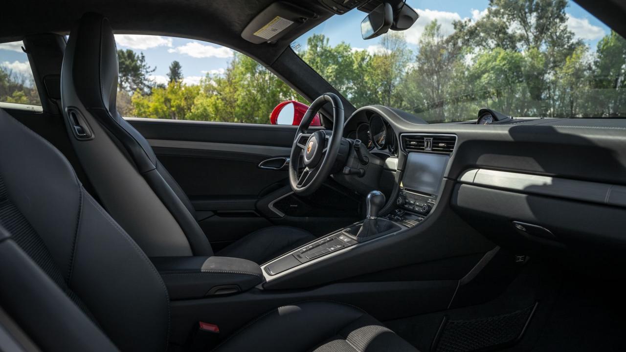 2018 Porsche 911 GT3 Touring