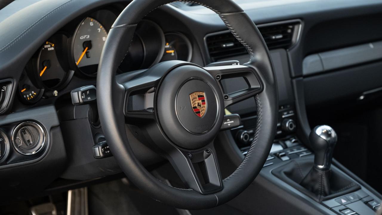 2018 Porsche 911 GT3 Touring