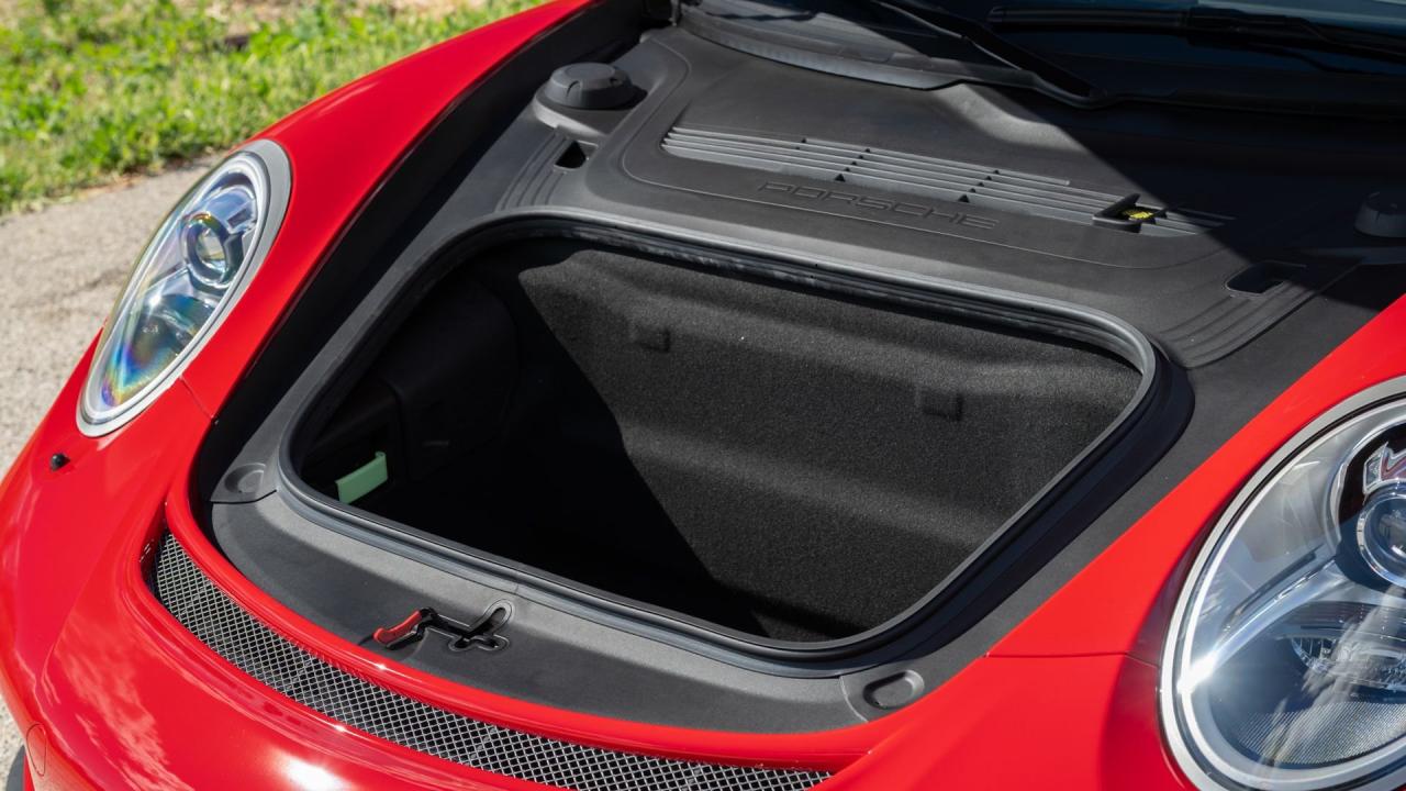 2018 Porsche 911 GT3 Touring