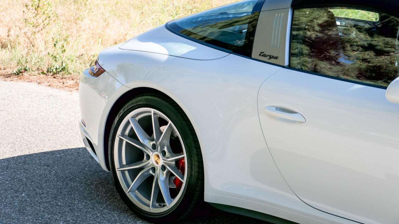 2019 Porsche 911 Targa 4 GTS