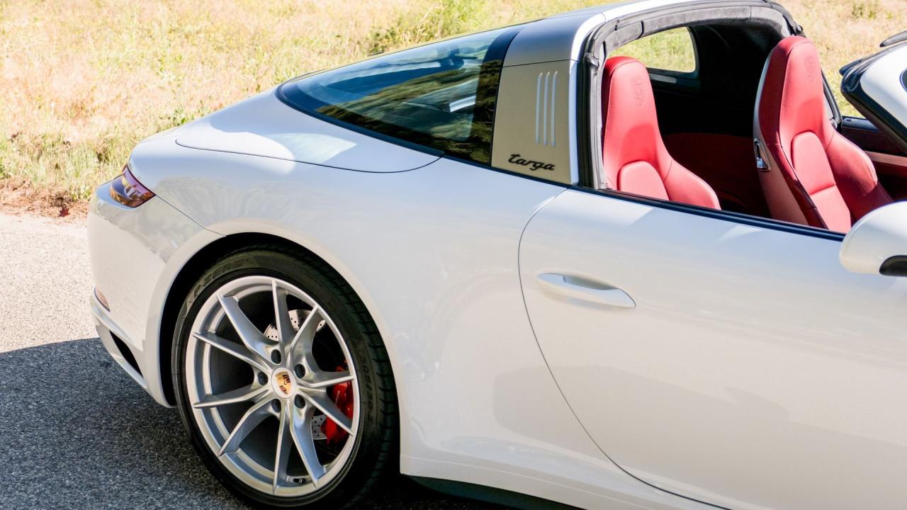 2019 Porsche 911 Targa 4 GTS