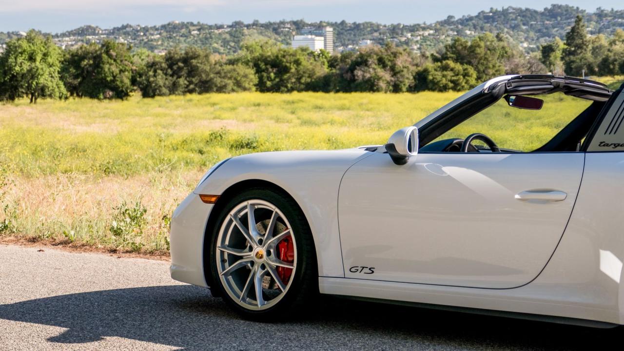 2019 Porsche 911 Targa 4 GTS