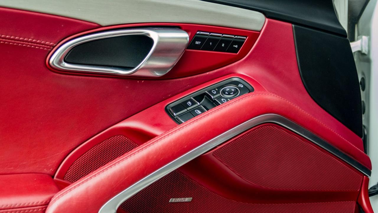 2019 Porsche 911 Targa 4 GTS