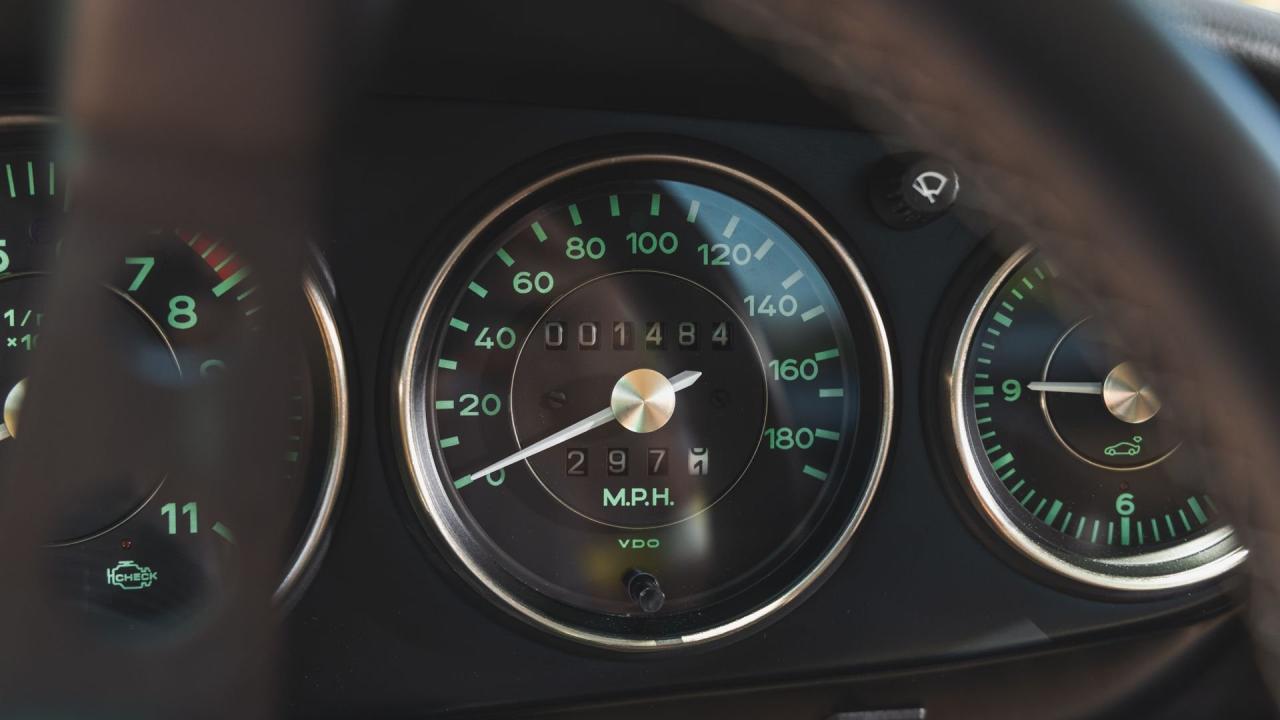 1990 Porsche 911 Coupe Reimagined by Singer &ldquo;Lindsey Commission&rdquo;