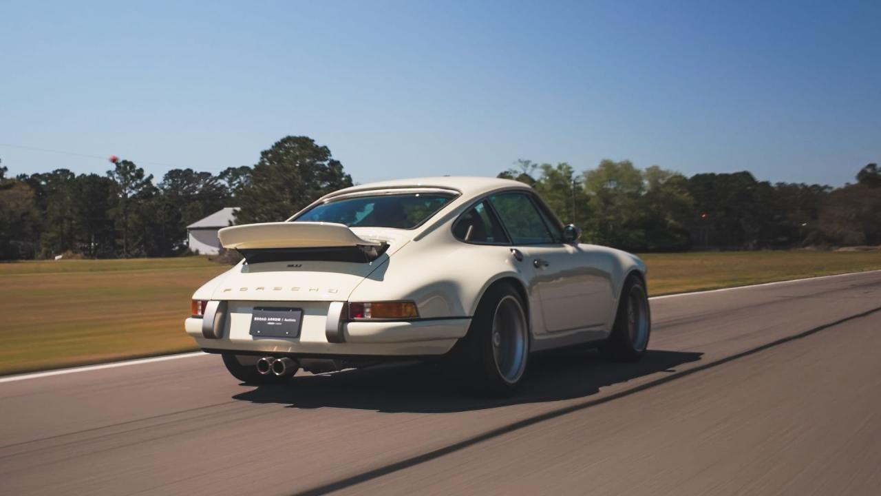1990 Porsche 911 Coupe Reimagined by Singer &ldquo;Lindsey Commission&rdquo;