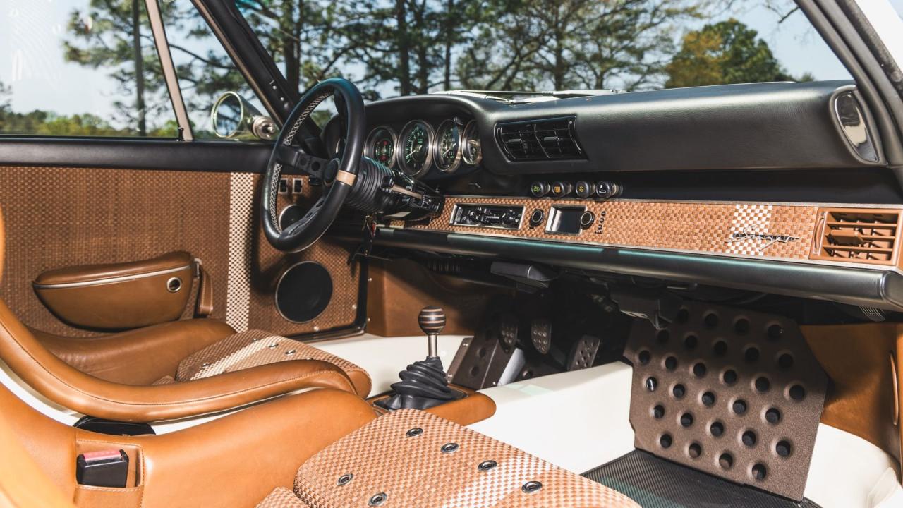 1990 Porsche 911 Coupe Reimagined by Singer &ldquo;Lindsey Commission&rdquo;