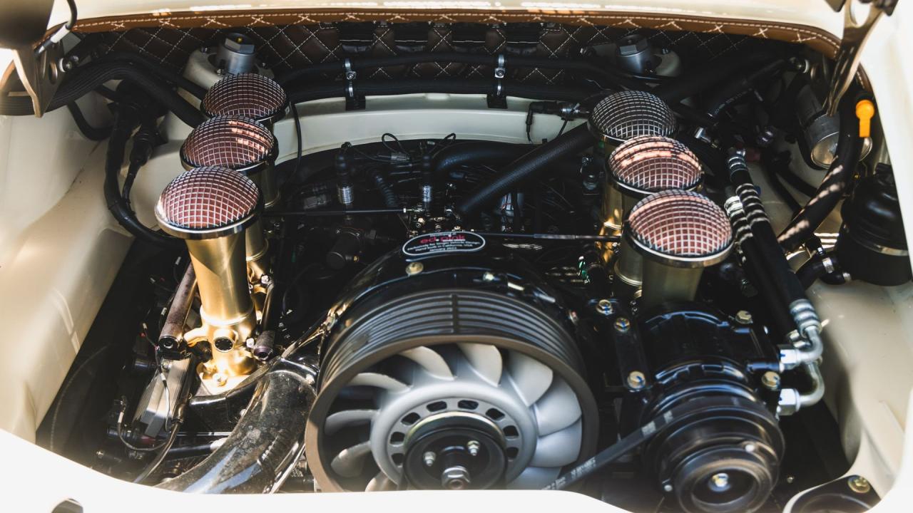 1990 Porsche 911 Coupe Reimagined by Singer &ldquo;Lindsey Commission&rdquo;