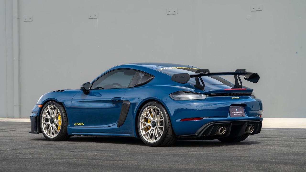 2024 Porsche 718 Cayman GT4 RS Weissach Package