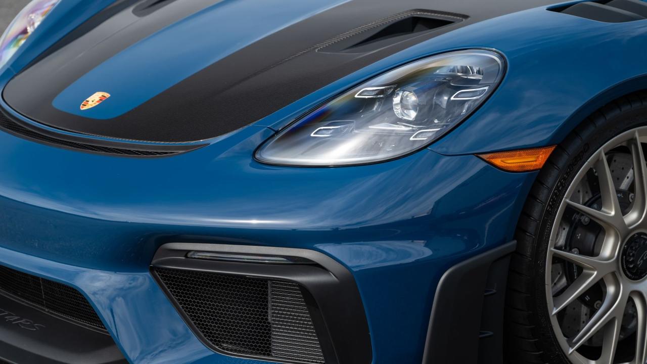 2024 Porsche 718 Cayman GT4 RS Weissach Package