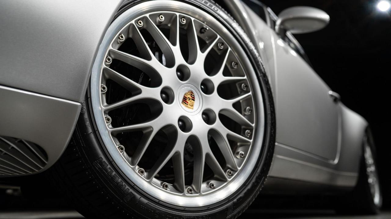 1998 Porsche 911 Carrera Cabriolet