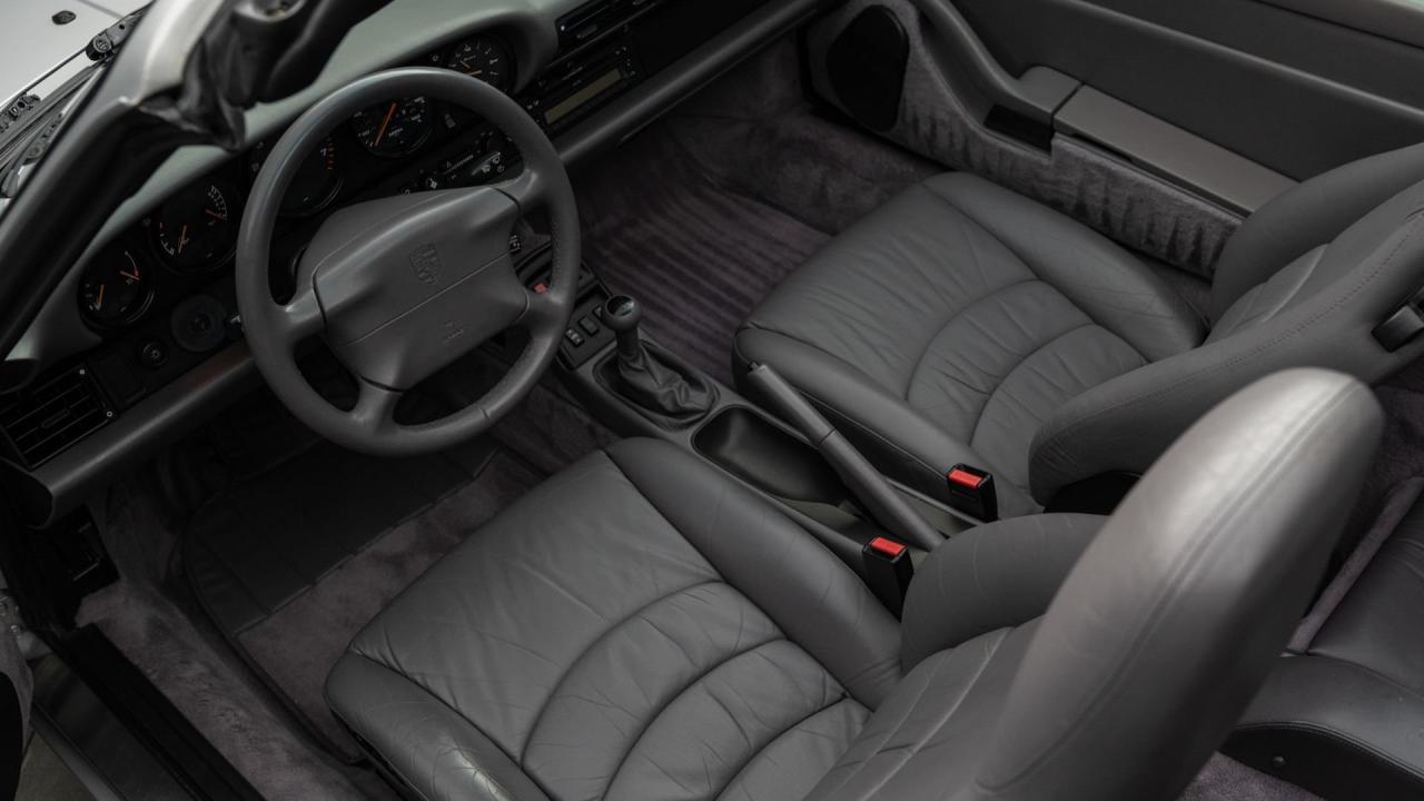 1998 Porsche 911 Carrera Cabriolet