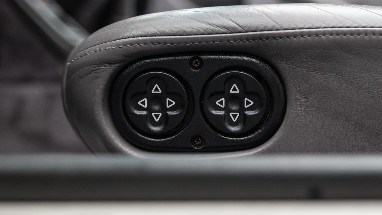 1998 Porsche 911 Carrera Cabriolet