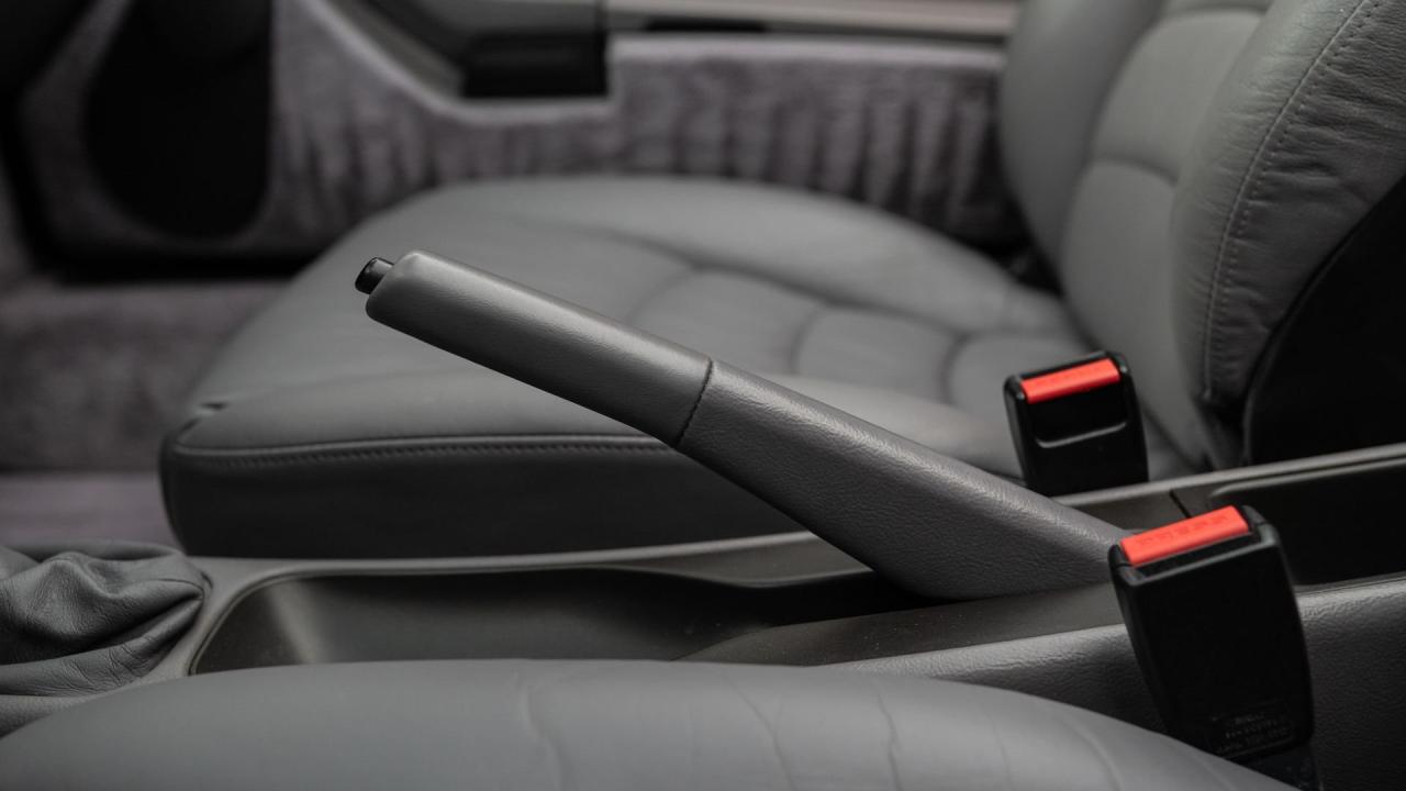 1998 Porsche 911 Carrera Cabriolet