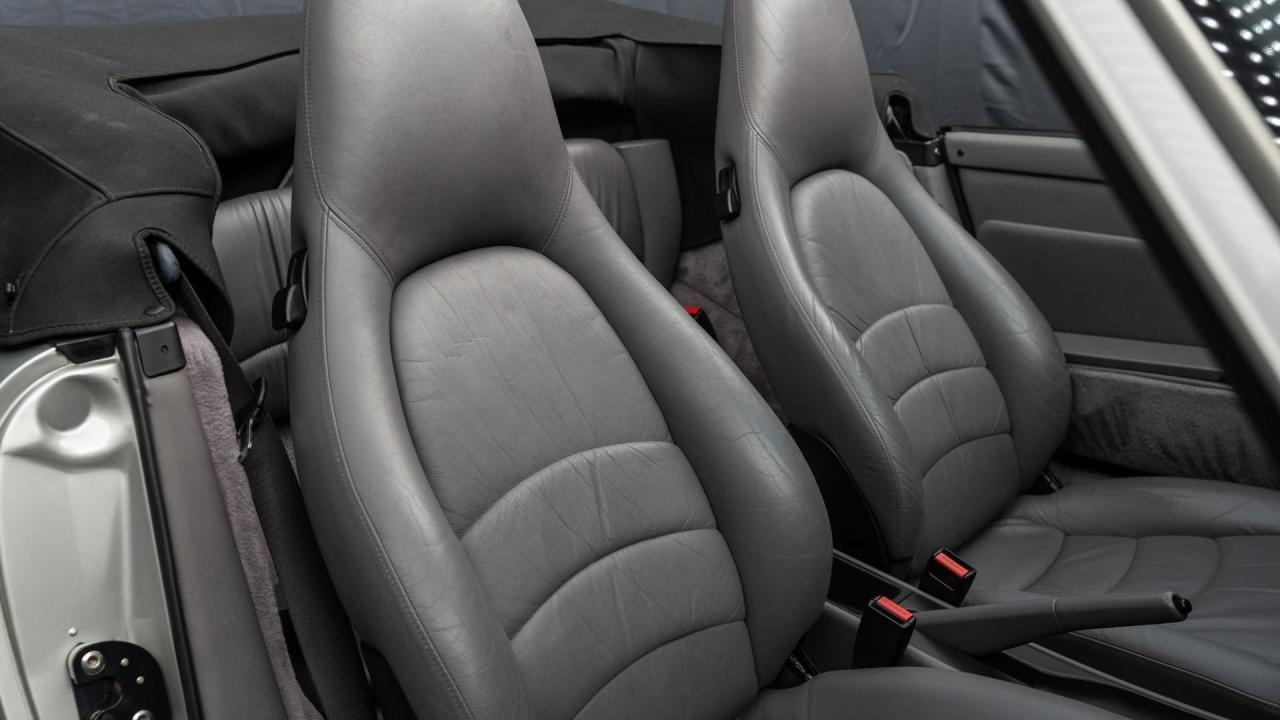 1998 Porsche 911 Carrera Cabriolet