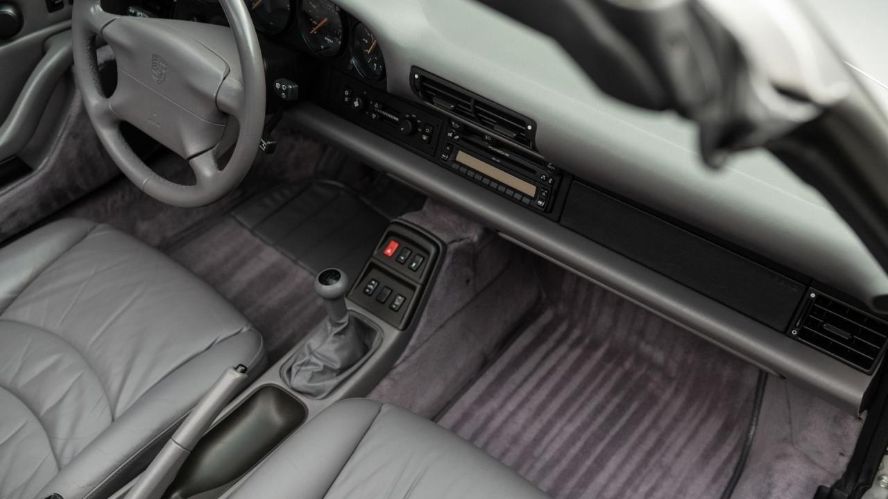 1998 Porsche 911 Carrera Cabriolet