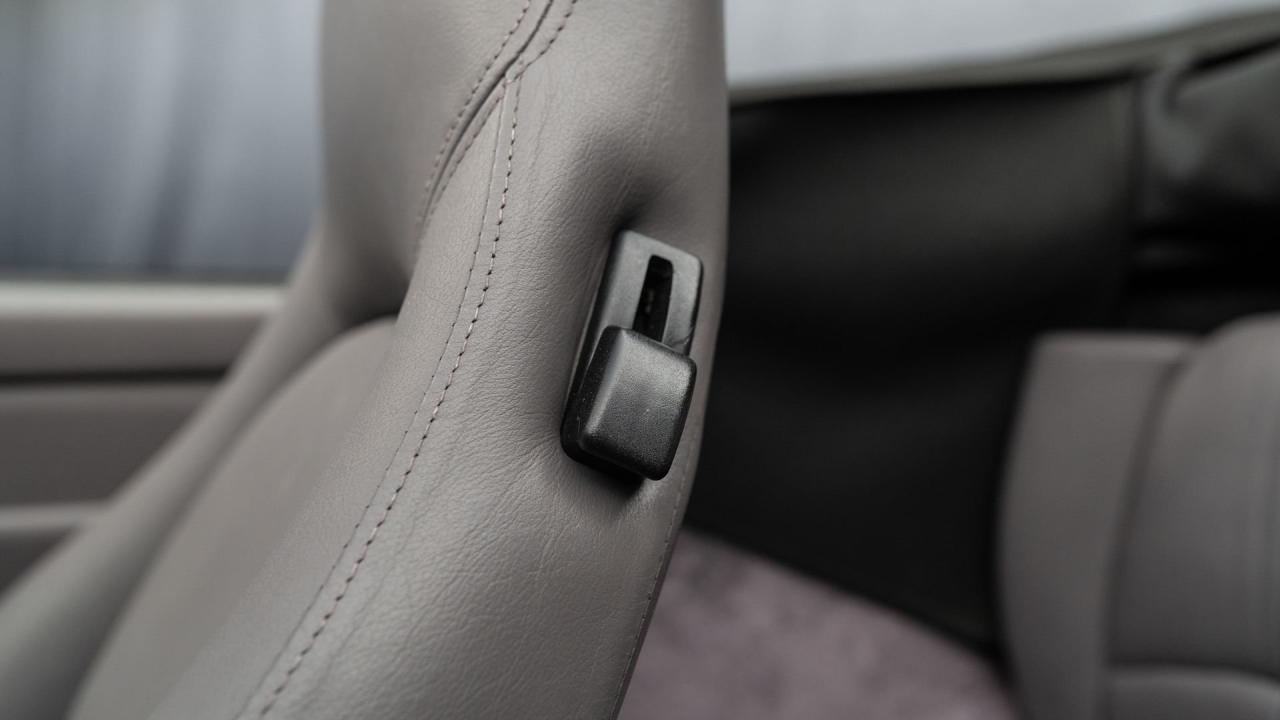 1998 Porsche 911 Carrera Cabriolet