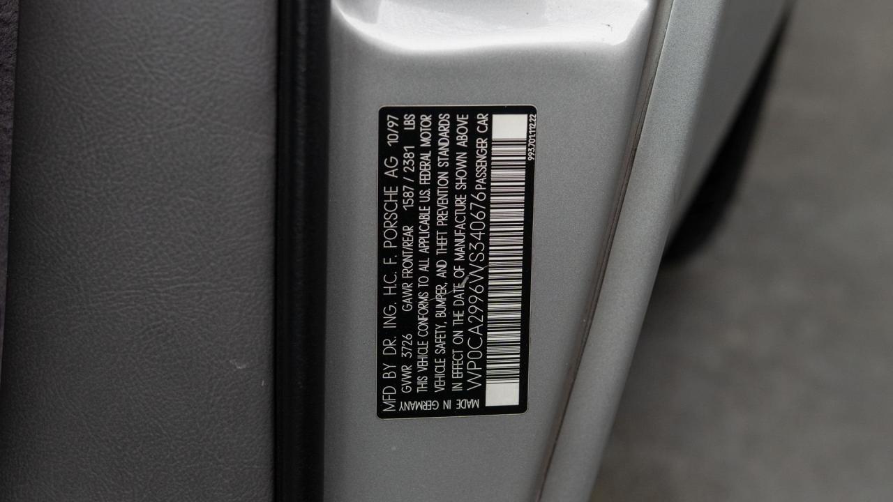 1998 Porsche 911 Carrera Cabriolet