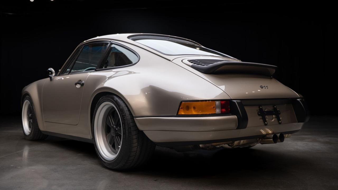1991 Porsche 911 Backdate 4.0L by Van Thull Development