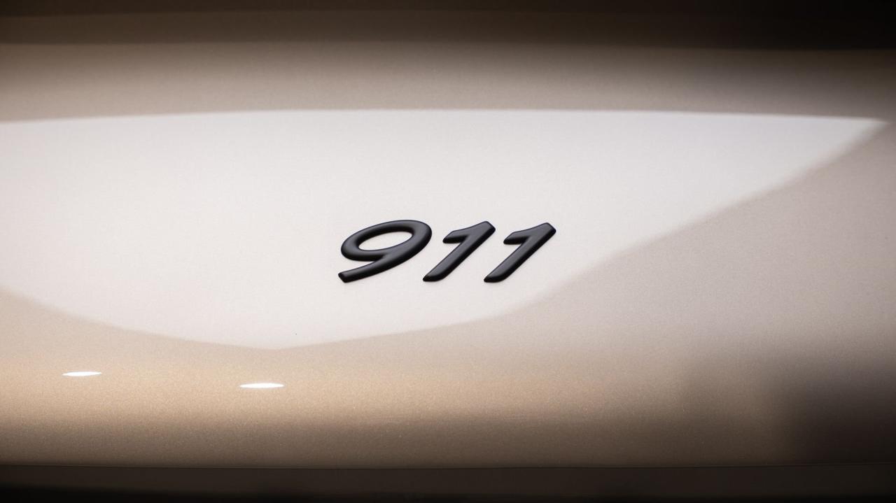 1991 Porsche 911 Backdate 4.0L by Van Thull Development